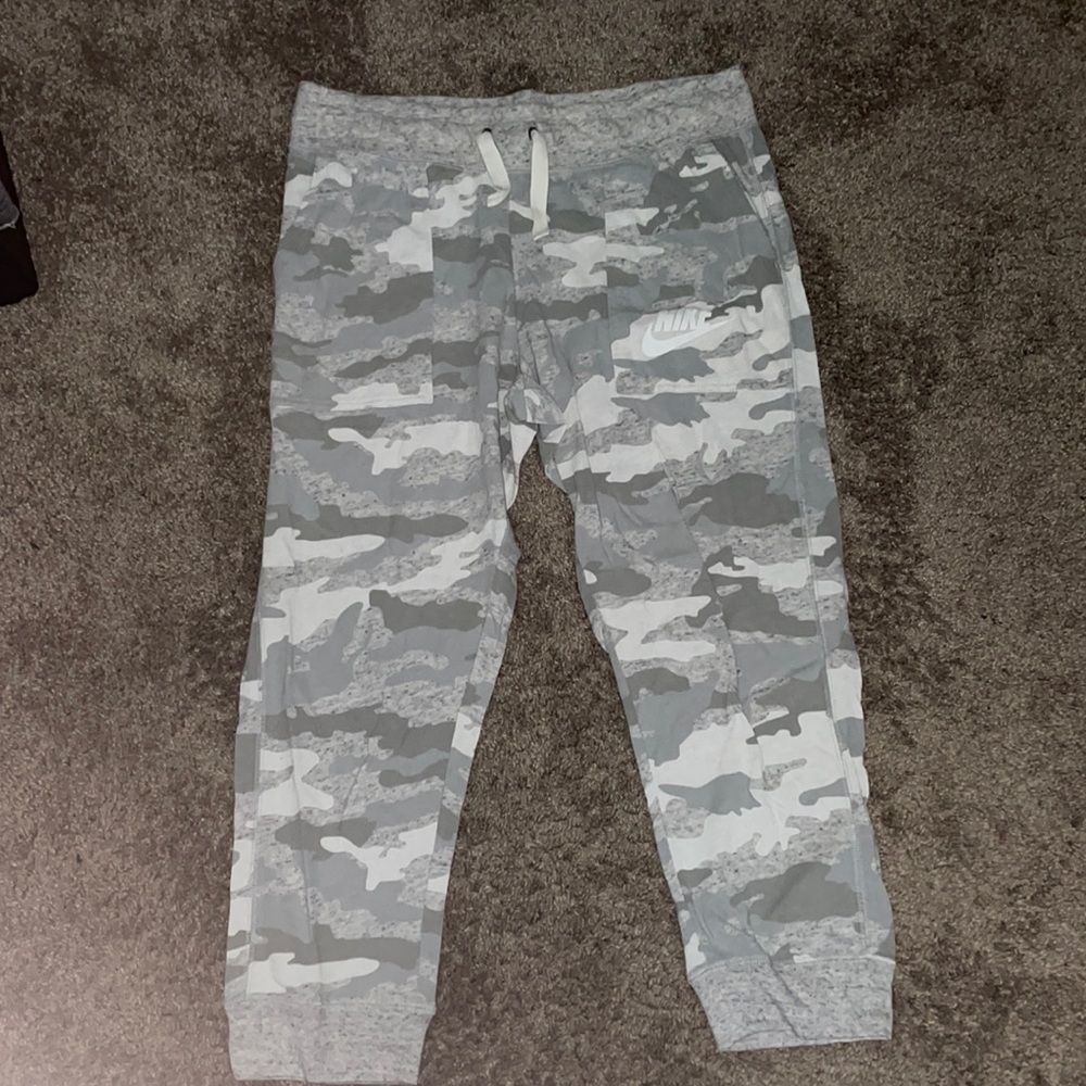 Nike joggers